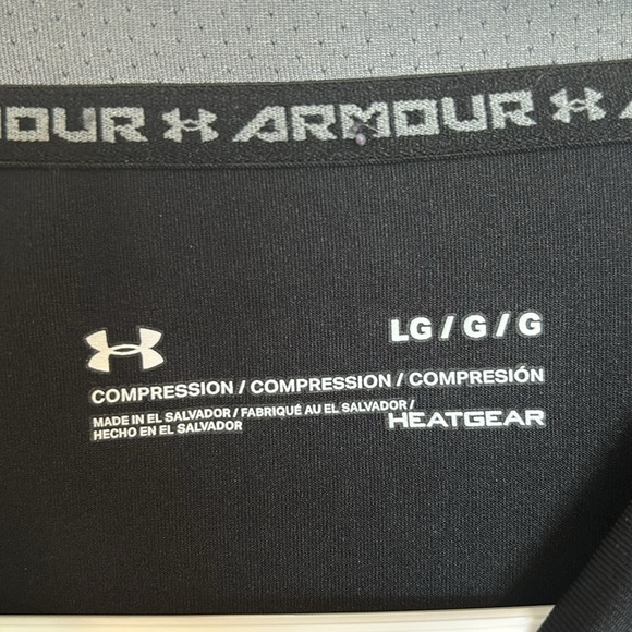 Under Armour Compression Shirt - Picture 3 of 5